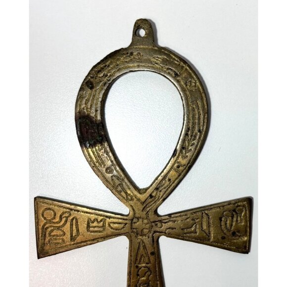 Vintage Egyptian Ankh Brass Wall Hanging With Hieroglyphics Design 7" Patina - Picture 4 of 4